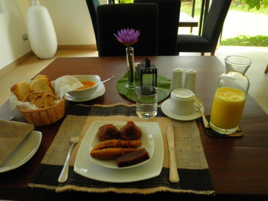 Mangrove Escapes Resort Bentota Bagian luar foto