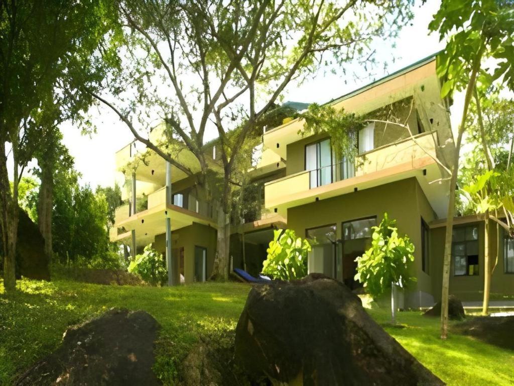 Mangrove Escapes Resort Bentota Bagian luar foto