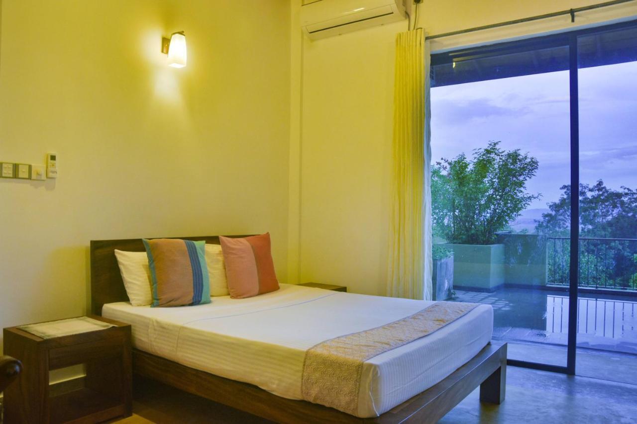 Mangrove Escapes Resort Bentota Bagian luar foto